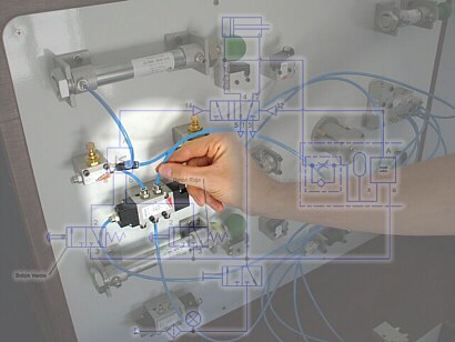 Automatización Industrial: Neumática, Hidráulica, Mecánica, PLC y Robótica